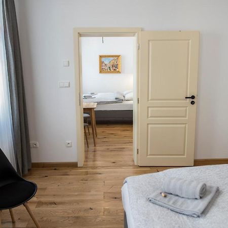 Penzion Stastny Medved Znojmo Exterior photo